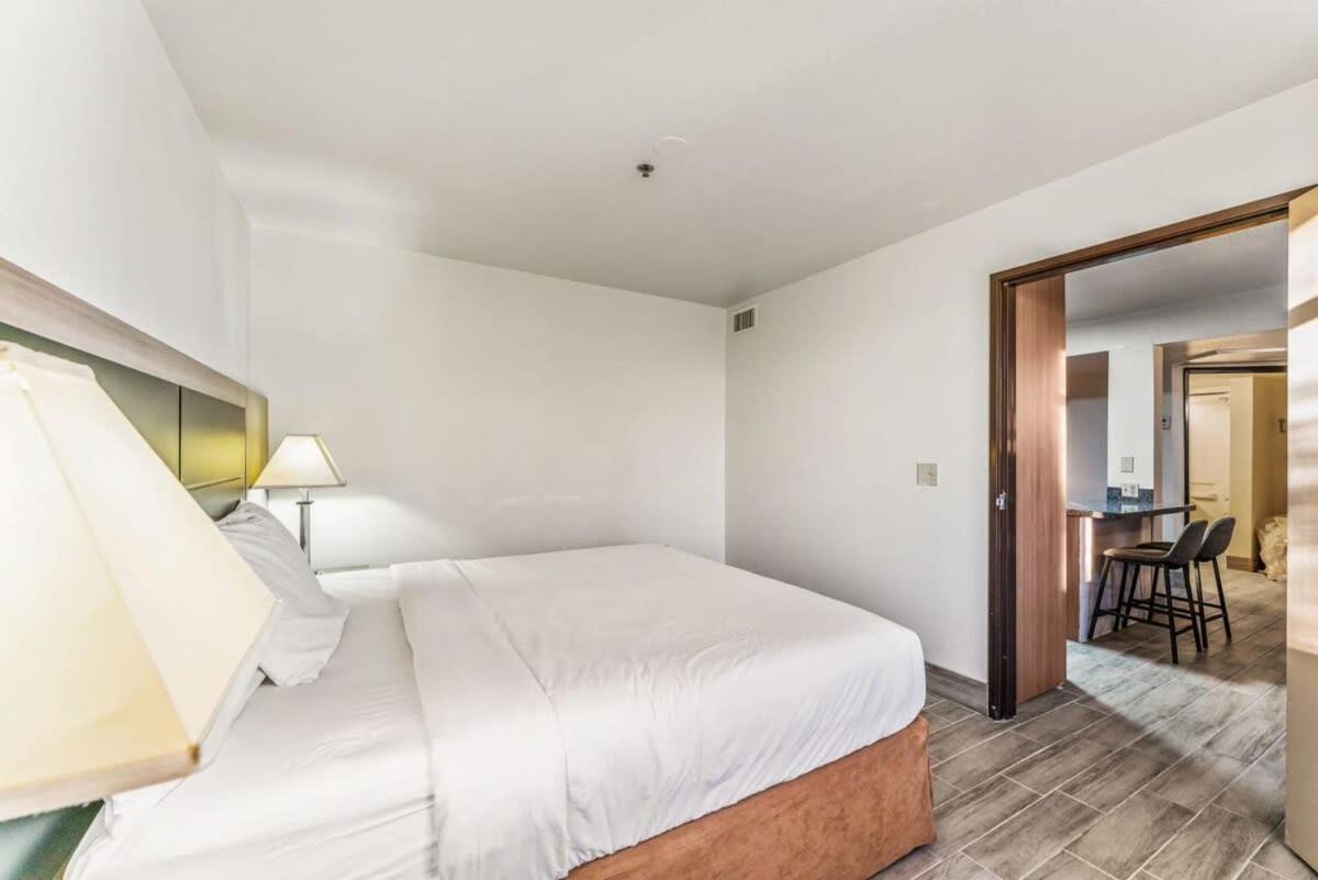 Chandler 2 Bd 1 Ba Apartment Lux2 Bagian luar foto