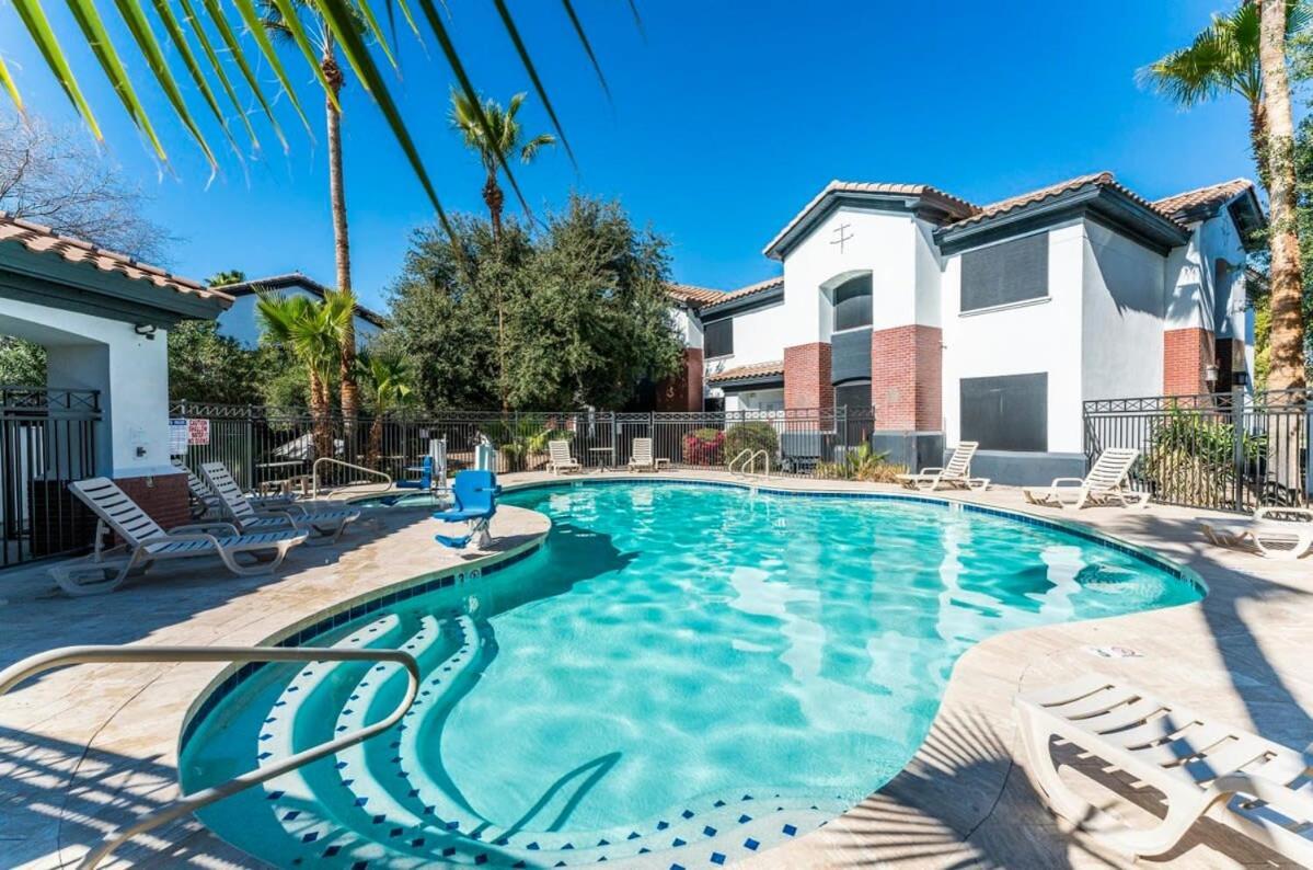 Chandler 2 Bd 1 Ba Apartment Lux2 Bagian luar foto